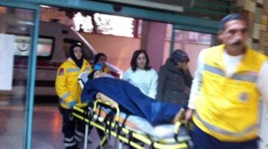 Kuaf&ouml;r Koltuğundan D&uuml;şerek Yaralandı