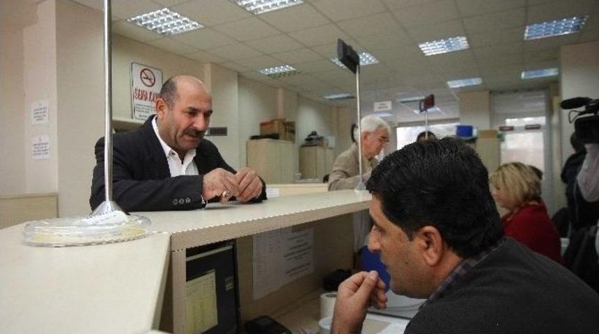 Bayraklı Vezneleri Hafta Sonu Da A&ccedil;ık