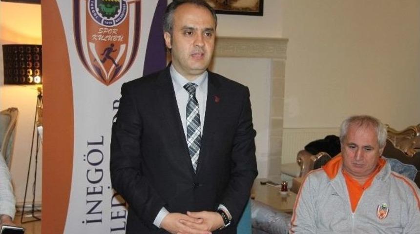 Hasbah&ccedil;e&rsquo;den Parkenin Prenslerine Moral Yemeği