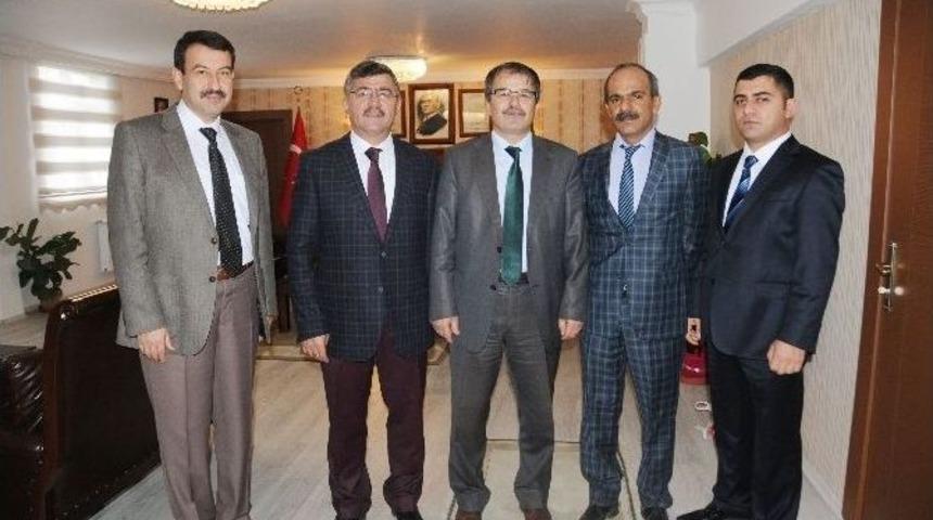 Belediye Başkanı Akdoğan&rsquo;dan &Ouml;ğretmenlere Ziyaret
