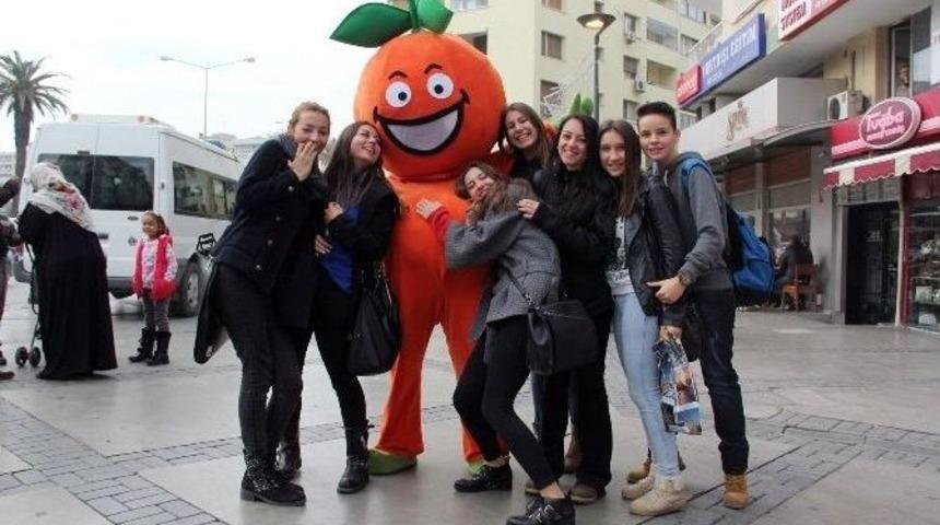 &rsquo;mandi&rsquo; İzmir Sokaklarında