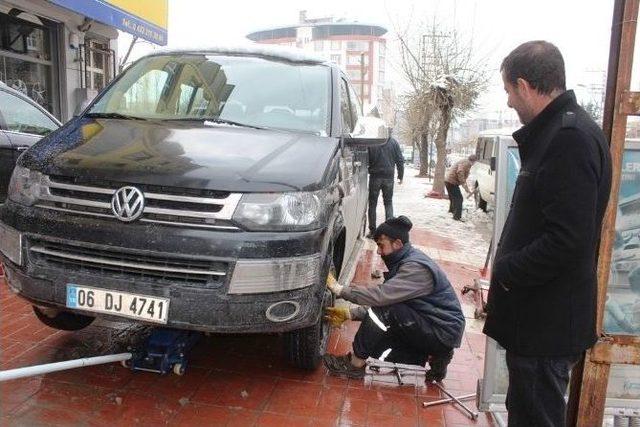 Van’da Kışlık Lastik Satışında Artış 2