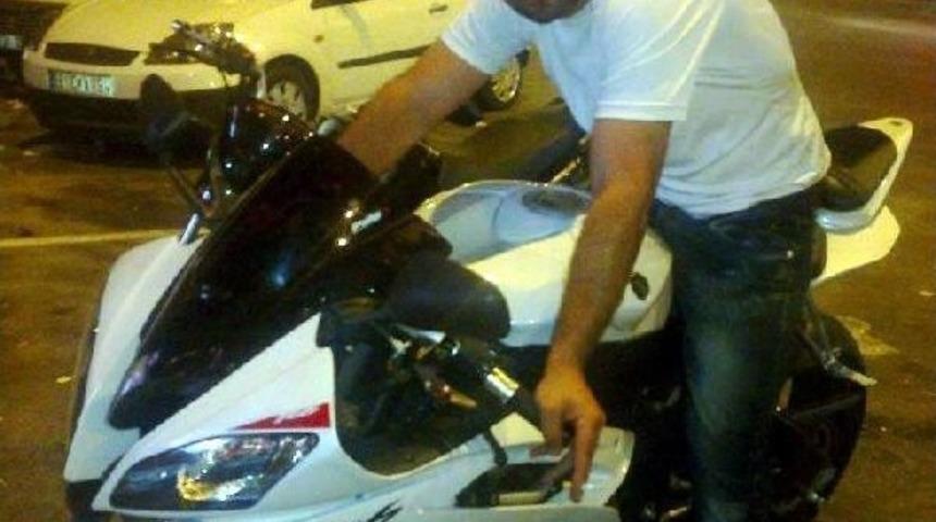 Trafik tartışmasında bir genci &ouml;ld&uuml;ren polise 11 yıl 8 ay hapis  cezası