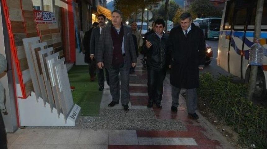 Başkan &Ccedil;er&ccedil;i Karak&ouml;y Sakinleriyle Kahvaltıda Buluştu