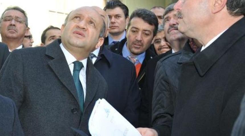 Bakan ışık: kısa yoldan k&ouml;şe d&ouml;nme anlayışına karşıyız