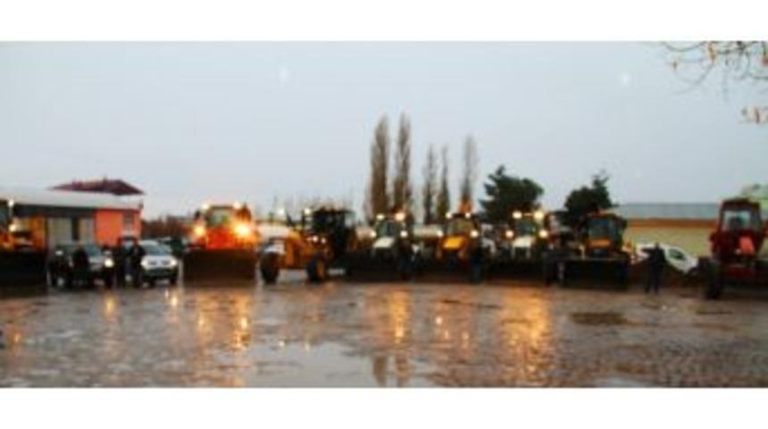 Erciş Belediyesi Karla M&uuml;cadeleye Hazır