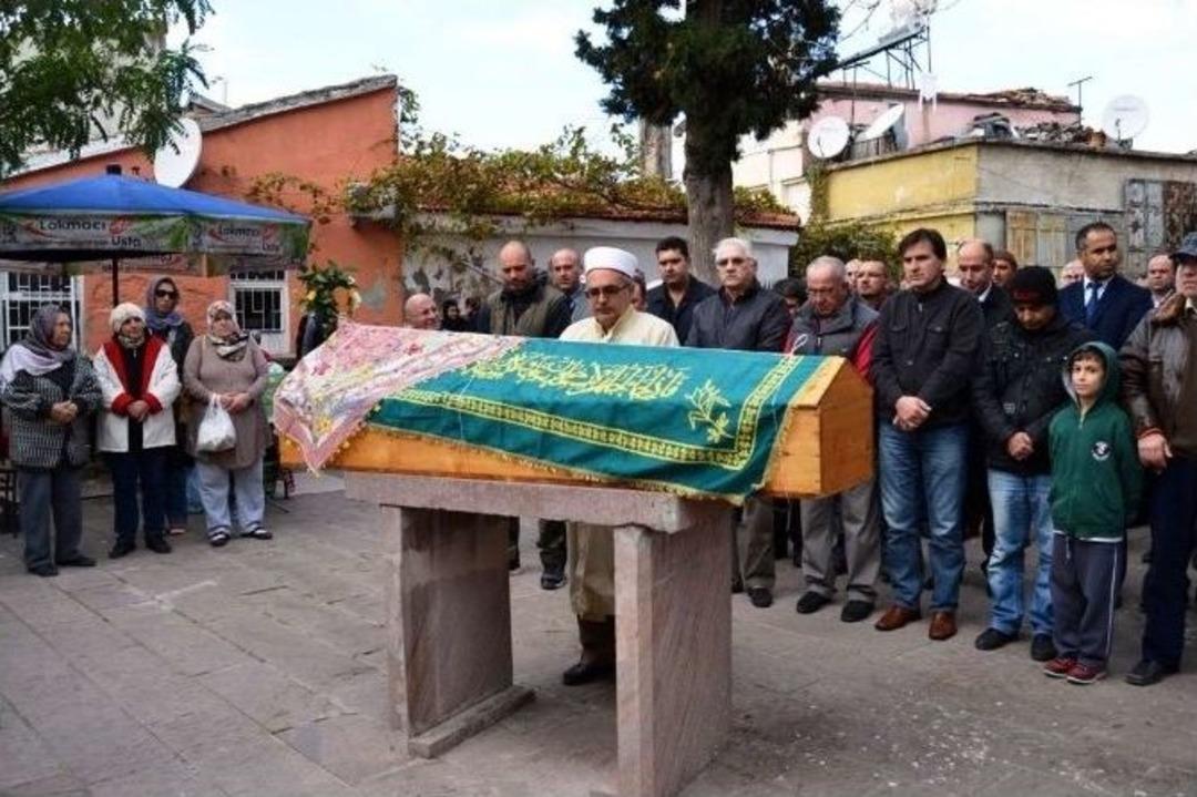 Amansız Hastalığa Yenik D&uuml;şen Pelin Şeng&uuml;l Hayatını Kaybetti