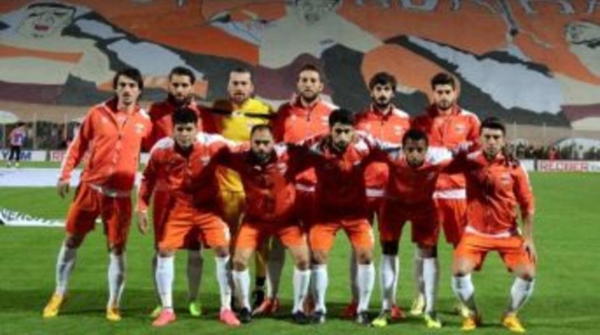 Adanaspor&rsquo;da 5 Futbolcuya S&uuml;resiz İzin Verildi