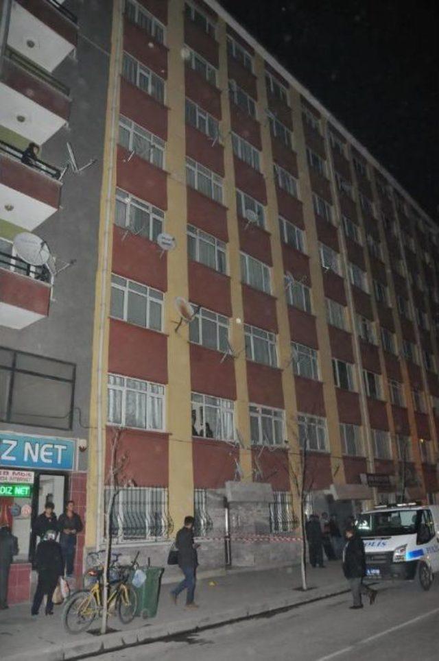 7 nci kattan d&uuml;şen 4 yaşındaki ecrin i temizlik iş&ccedil;isi kollarını a&ccedil;ıp kurtardı 1