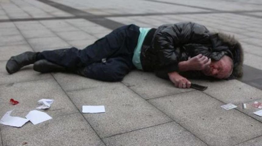 Parkta yabancı uyruklu bir kişi darp edildi