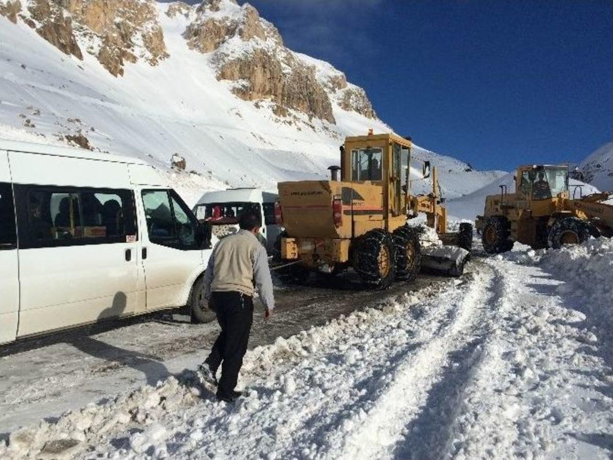 Van&rsquo;da Kar Yağışı