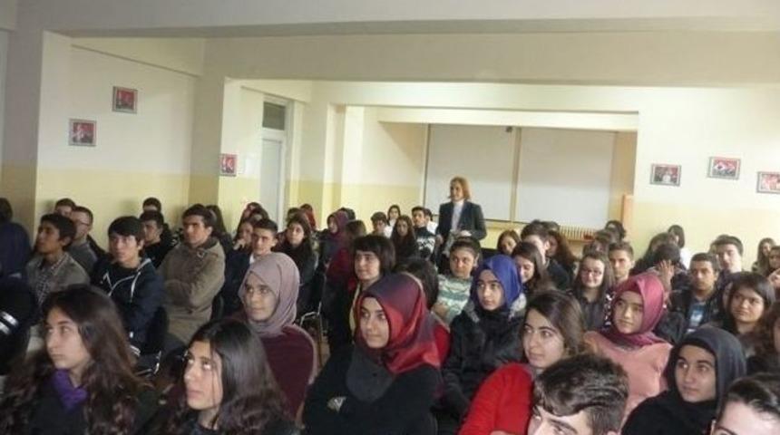 Yeditepe &Uuml;niversitesinden Tanıtım