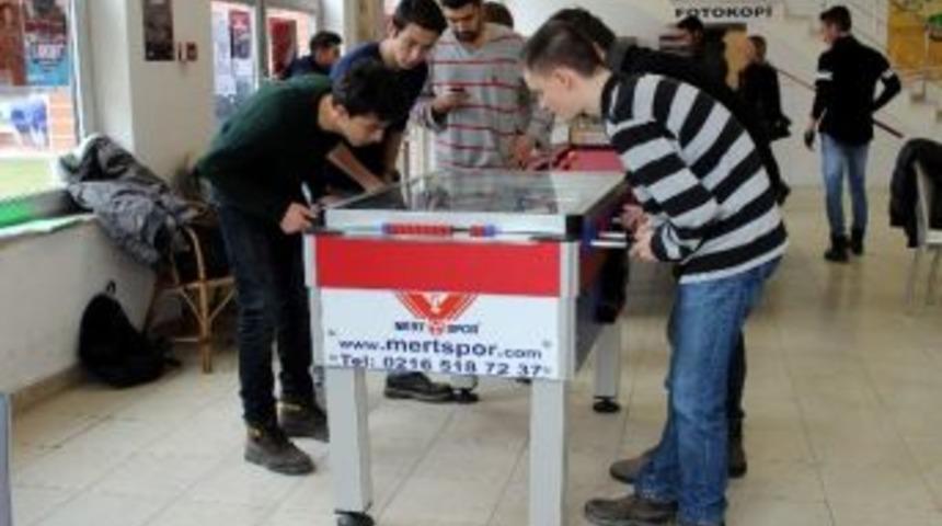 Langırt &Ouml;ğrencilerin Vazge&ccedil;ilmez Oyunu