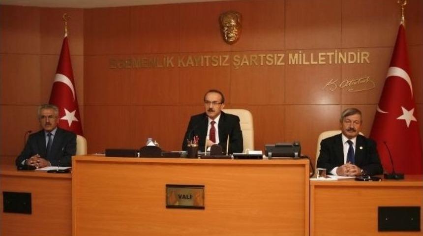 Uşak&rsquo;ta K&ouml;ylere Sunulan Hizmetlerin Değerlendirildiği