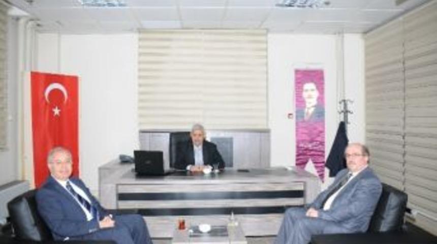 Nahcivan Başkonsolosu Ersen, Iğdır &Uuml;niversitesini Ziyaret Etti