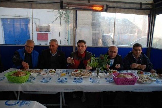 Kaymakam Hem Spor Yapıyor Hem De K&ouml;yleri Ziyaret Ediyor 3