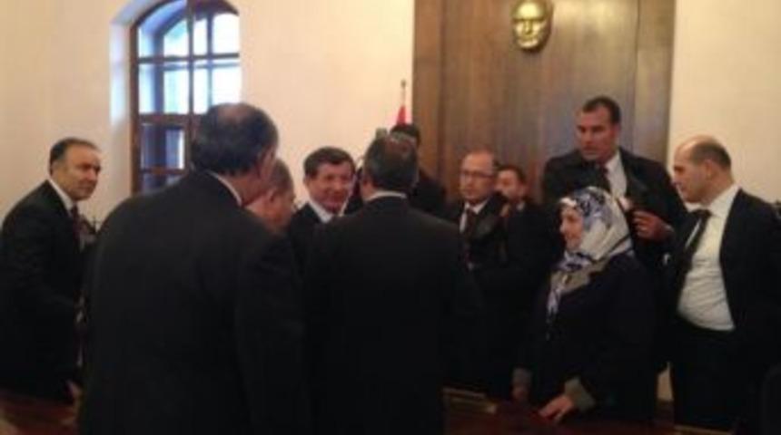 Başbakan Davutoğlu Tarihi Erzurum Kongre Binasında