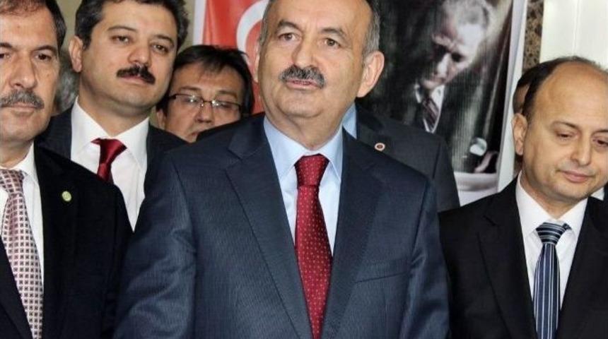 Sağlık Bakanı M&uuml;ezzinoğlu&rsquo;dan Zehirli Ayakkabı A&ccedil;ıklaması: