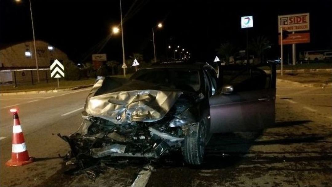 Antalya&rsquo;da Feci Kaza: 1 &Ouml;l&uuml;, 2 Yaralı