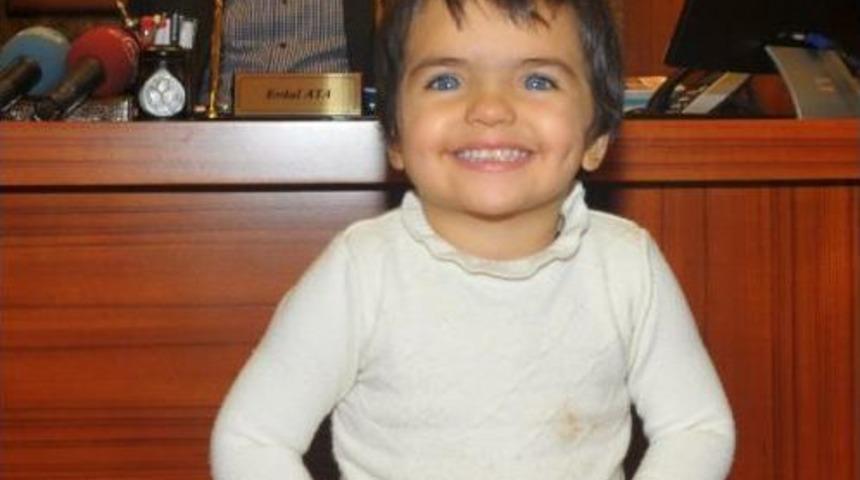 Büşra'nın işitme cihazını hırsız çaldı, cumhurbaşkanı talimatıyla yenisini alındı