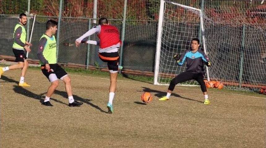 Adanaspor Ma&ccedil; Saatini Bekliyor