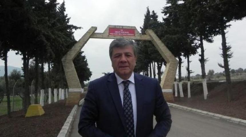 Chp'li balbay'dan cezaevindeki profes&ouml;r pek&uuml;nl&uuml;'ye  ziyaret