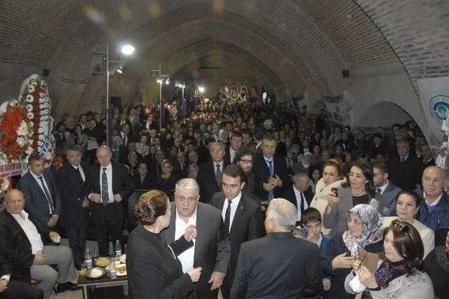 Akşener Eskişehir&rsquo;de Nikah Şahidi Oldu 3