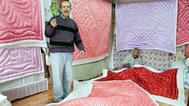 (özel Haber) El Emeği Yorganlar Tarihe Karışıyor 3