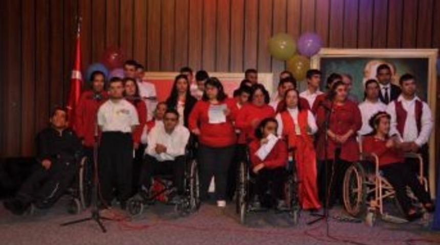 Ayas Koleji&rsquo;nden &lsquo;2. D&uuml;nya Engelliler Festivali&rsquo;
