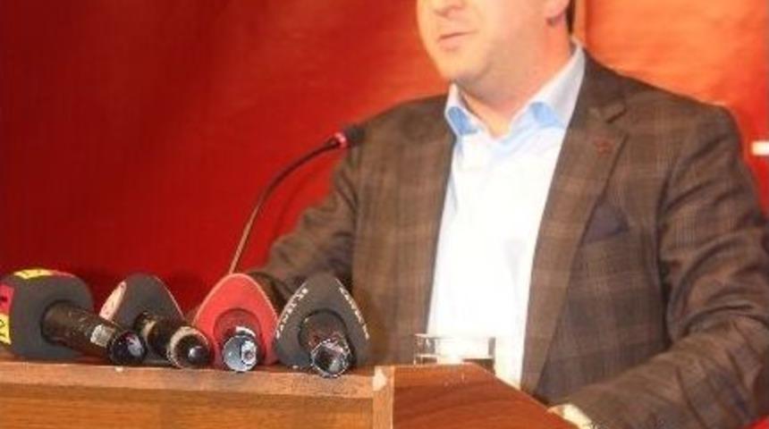 Kayseri D&uuml;ş&uuml;nce Okulu Kurucu &Uuml;yesi Ferhat Akmermer: