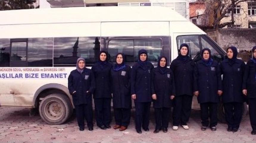 Akdağmadeni İl&ccedil;esinde Yaşlılara Evde Bakım Hizmeti