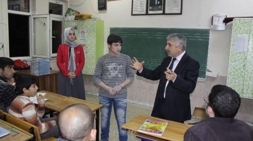 Hem&rsquo;in Suriyelilere &rsquo;t&uuml;rk&ccedil;e Kursu&rsquo; Başlıyor
