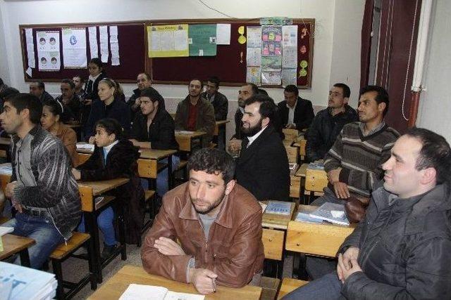 Hem’in Suriyelilere ’türkçe Kursu’ Başlıyor 1