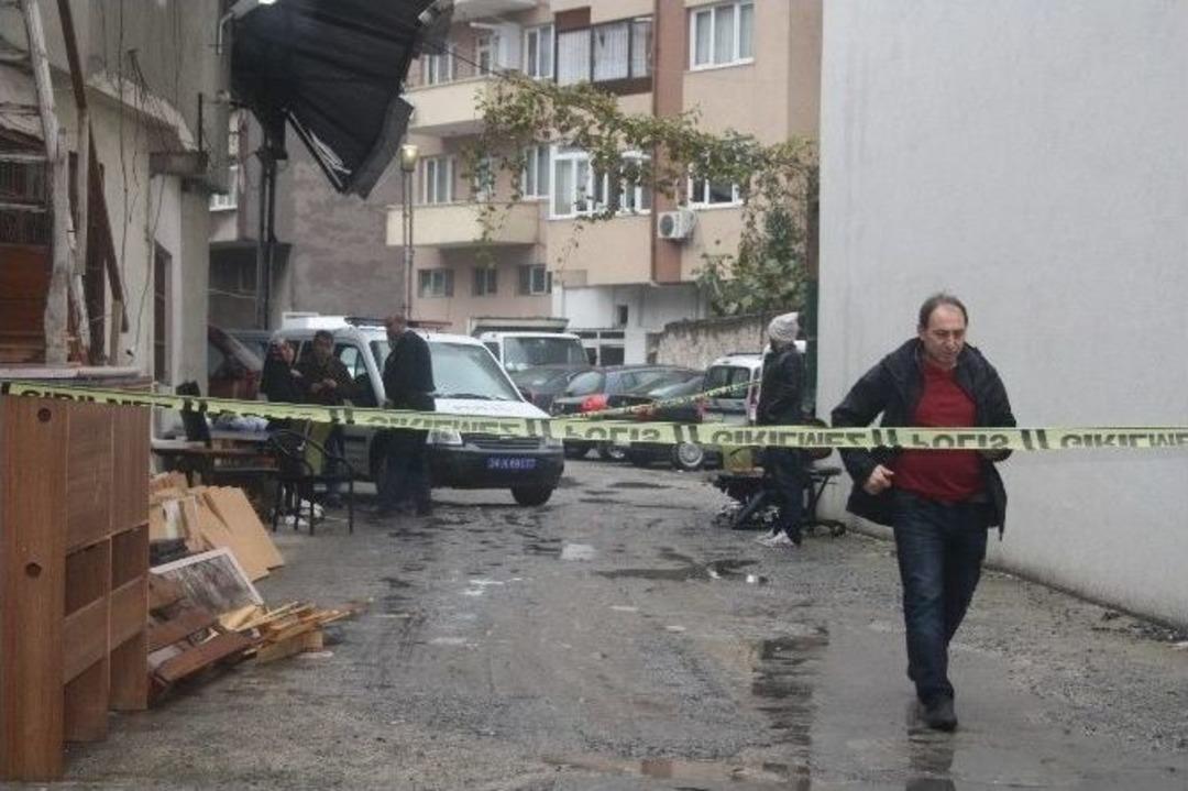 Kasımpaşa&rsquo;da Yalnız Yaşayan Yaşlı Adam, Misafir Ettiği Suriyeliler Tarafından &Ouml;ld&uuml;r&uuml;ld&uuml;