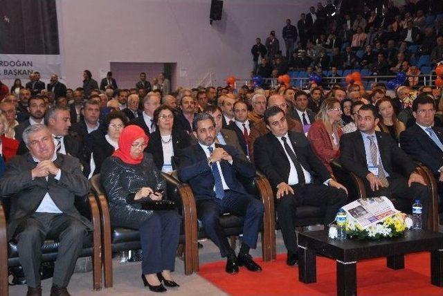 Ak Parti Efeler İlçe Kongresi’nde Başkanlar Acı Konuştu