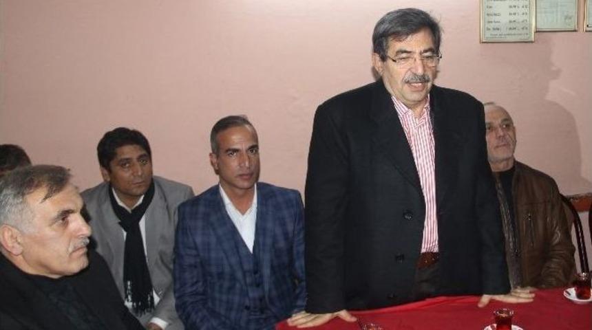 &Ccedil;evre Ve Şehircilik Bakanı İdris G&uuml;ll&uuml;ce, Sakarya&rsquo;da Kentsel D&ouml;n&uuml;ş&uuml;m&uuml;n Uygulanacağı Roman Mahallesini Ziyaret Etti