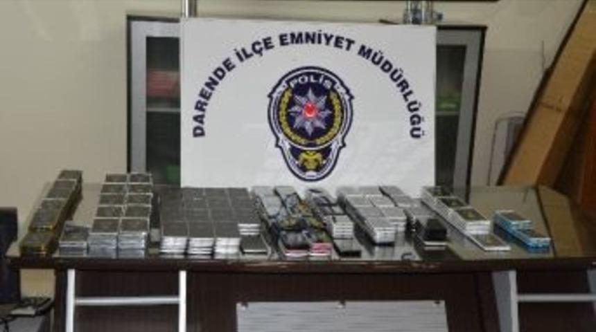 304 Adet Ka&ccedil;ak Cep Telefonu Ele Ge&ccedil;irildi