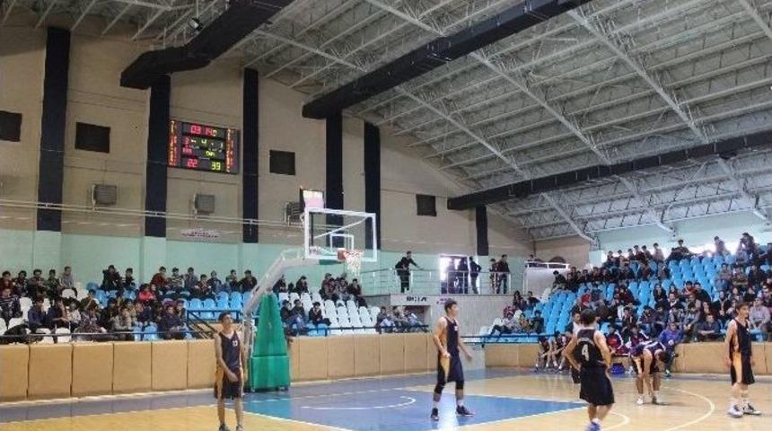 Erzincan&rsquo;da Basketbol Şampiyonluğu M&uuml;sabakaları Ger&ccedil;ekleşti