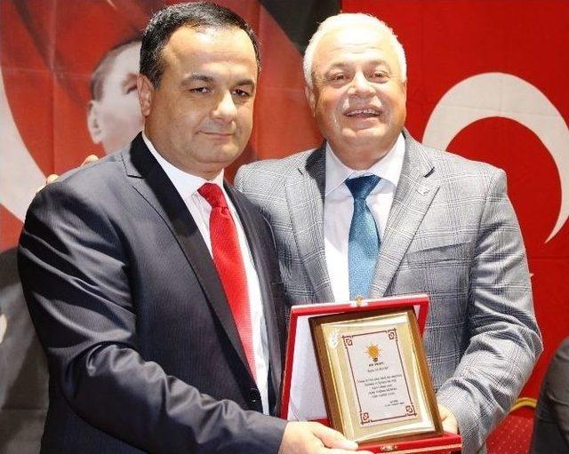 Binali Yıldırım: &ldquo;&ouml;nce Saray Değil; Yollar, Barajlar, Hastaneler Yaptık&rdquo; 1