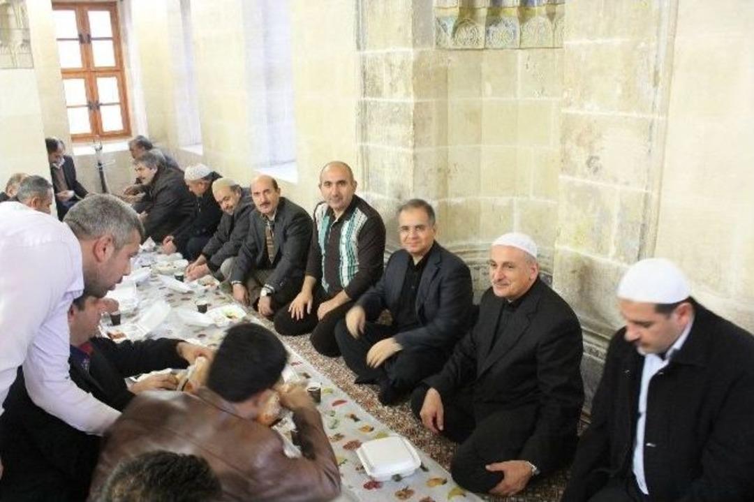 Mevlevihane Mescidi Hizmete A&ccedil;ıldı