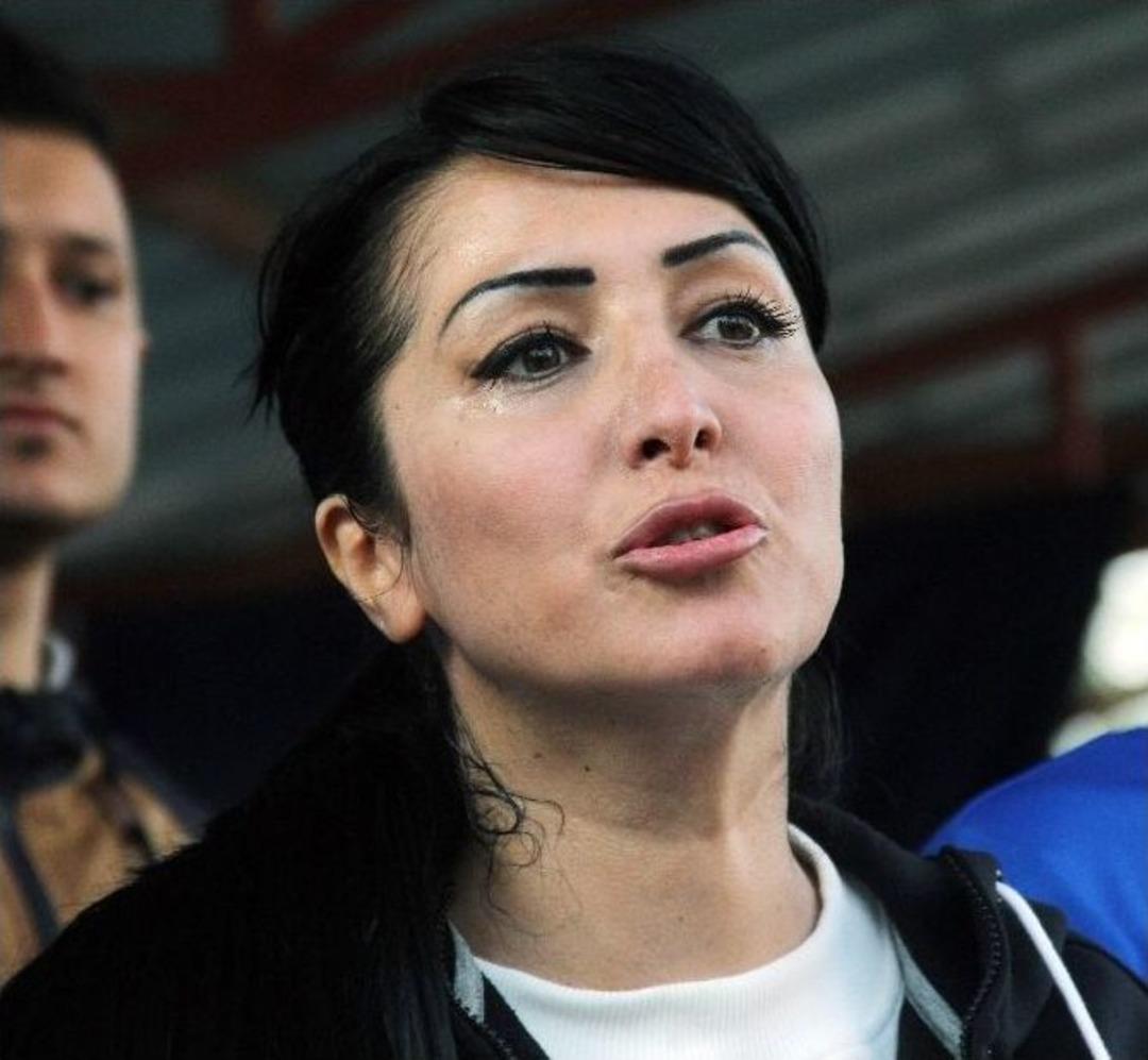 Kadın Teknik Direkt&ouml;r &Ouml;nce Sevindi Sonra Ağladı