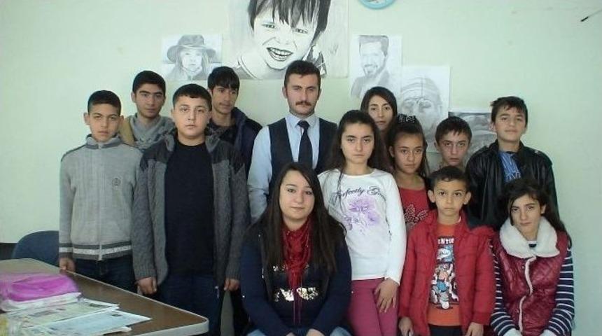 Geleceğin Ressamlarını Yetiştiriyor