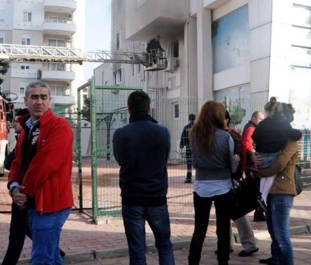 Antayla da kreşte yangın paniği 1