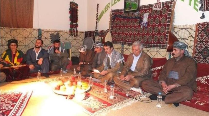 Hakkari&rsquo;de Dengbej Gecesi