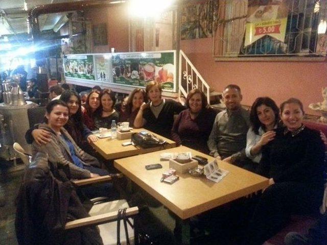 İzmir Şirinyer Lisesi Mezunları 22 Yıl Sonra Öğretmenleriyle Buluştu 1