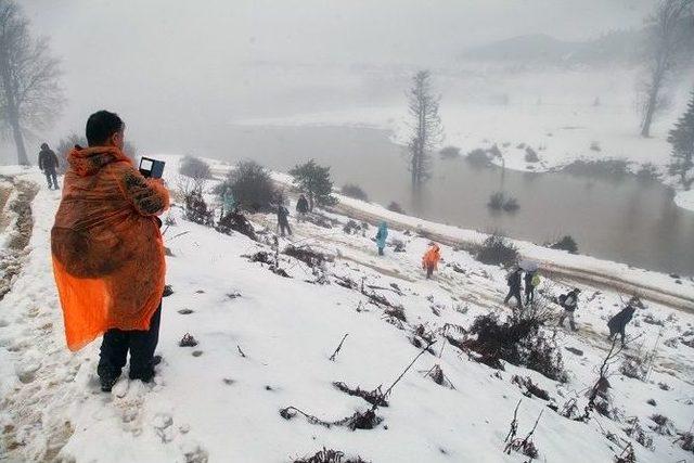 Taraklı Yaylalarında Karda Yürüyüş