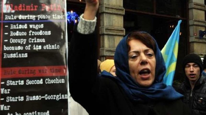 Putin'in ziyaretini protesto ettiler