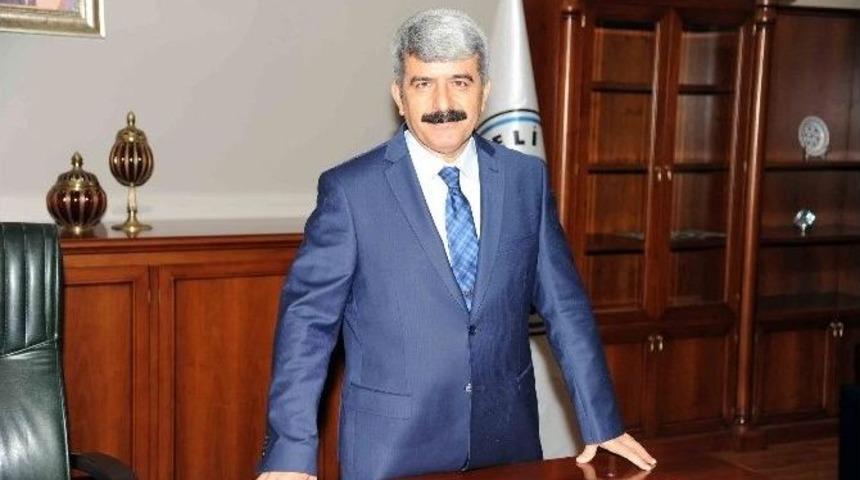 Kocaeli Üniversitesinde Devir Teslim Töreni Yapıldı