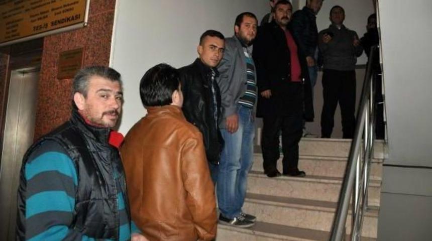 Soma'da 2 bin 800 iş&ccedil;inin iş&ccedil;inin işine son verildi (3)