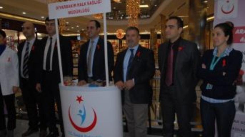 Diyarbakır&rsquo;da D&uuml;nya Aıds G&uuml;n&uuml; Etkinliği